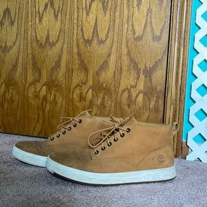 Timberland Mens size 10 Waterproof Suede Khaki Boots, Rugged, Good soles, Tan